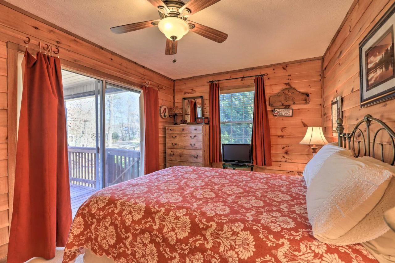 Lakefront Sparta Cottage With Decks And Boat Dock Εξωτερικό φωτογραφία