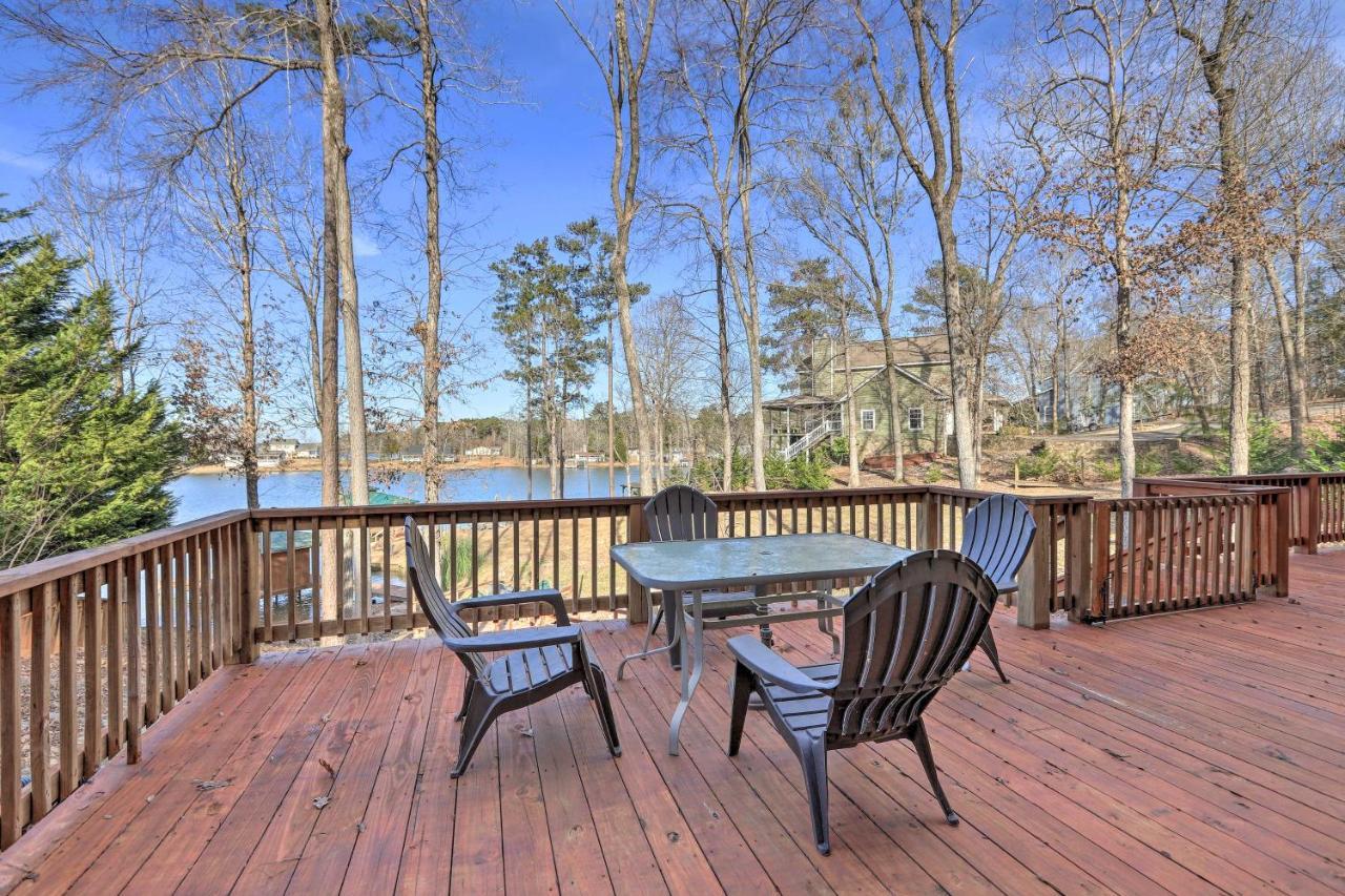 Lakefront Sparta Cottage With Decks And Boat Dock Εξωτερικό φωτογραφία