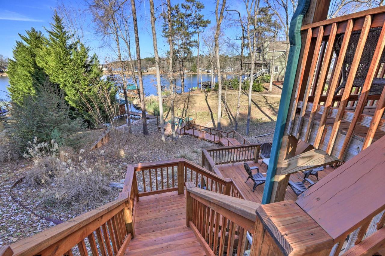 Lakefront Sparta Cottage With Decks And Boat Dock Εξωτερικό φωτογραφία